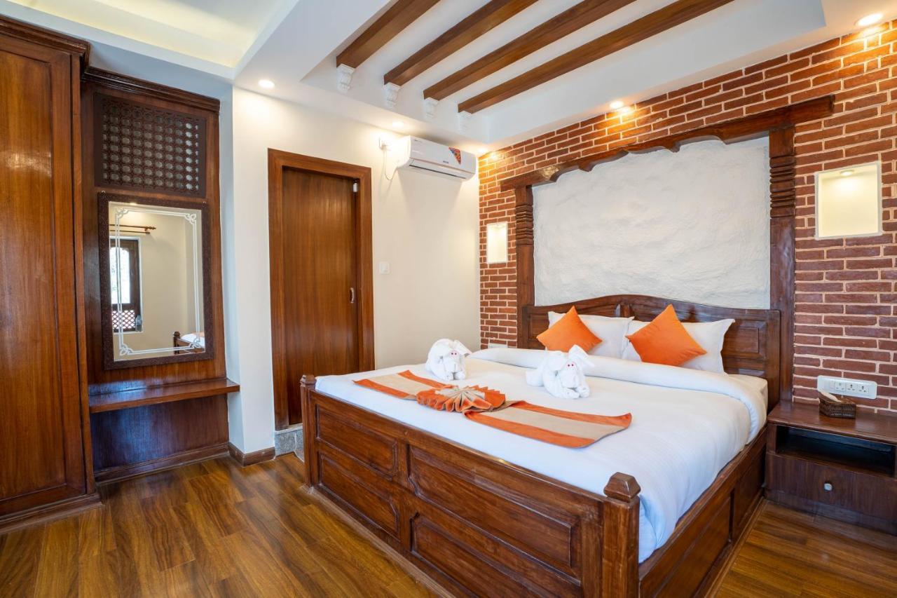 Airport Himalaya Boutique Hotel Kathmandu Esterno foto