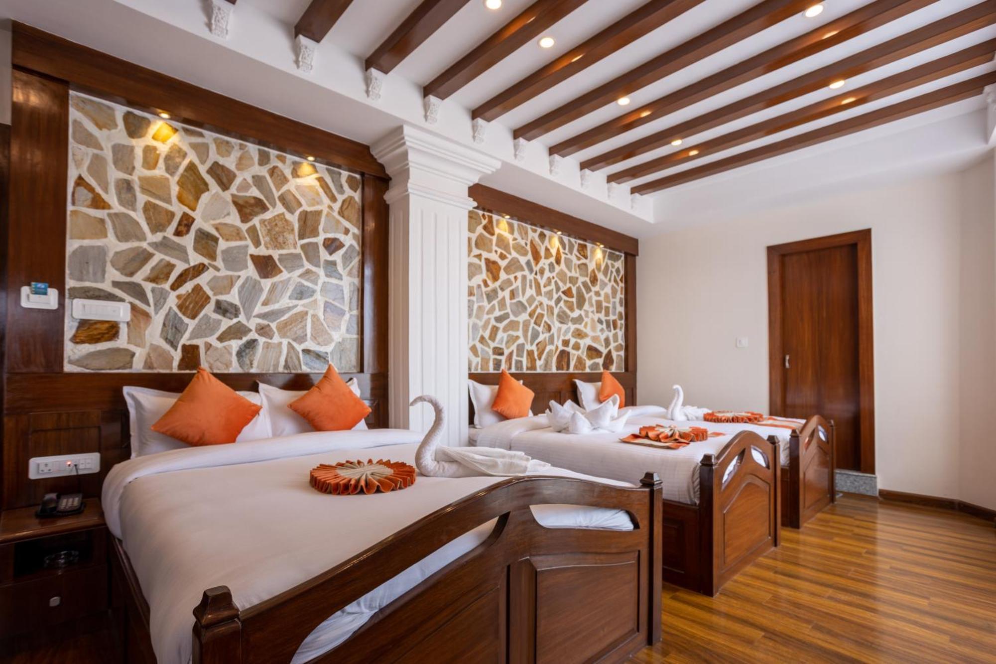 Airport Himalaya Boutique Hotel Kathmandu Esterno foto