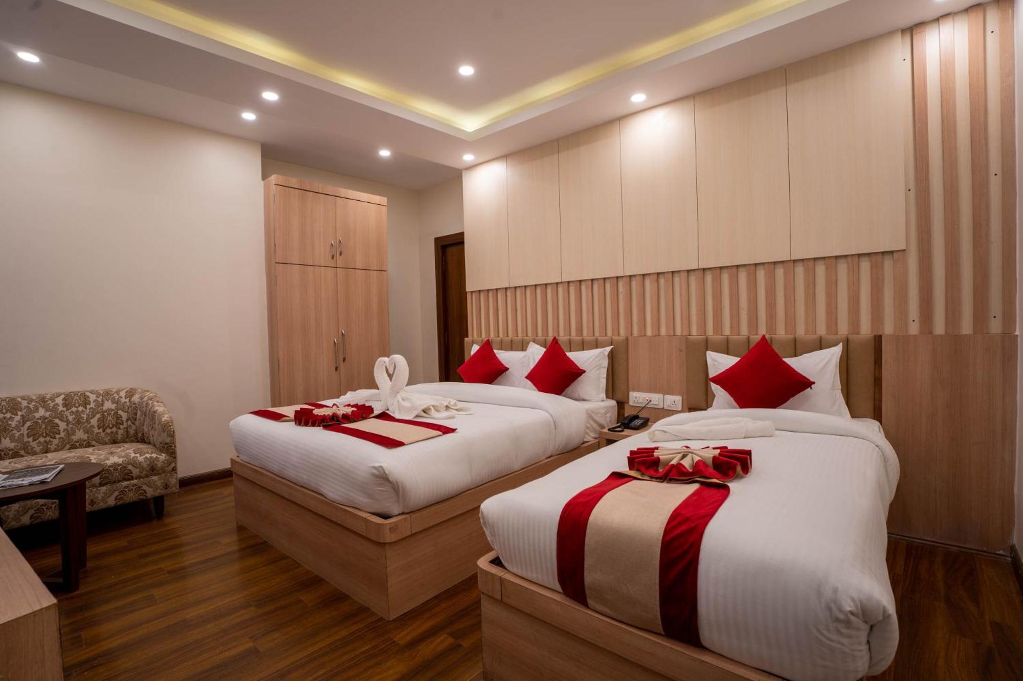 Airport Himalaya Boutique Hotel Kathmandu Esterno foto